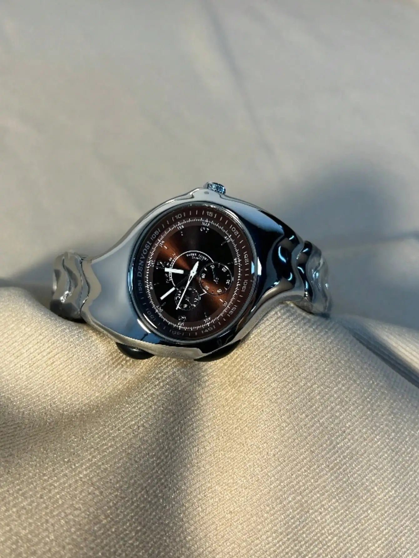 1Pc Men'S Irregular Y2K Non Mechanical Watch, Twisted Retro Fashion Quartz Watch