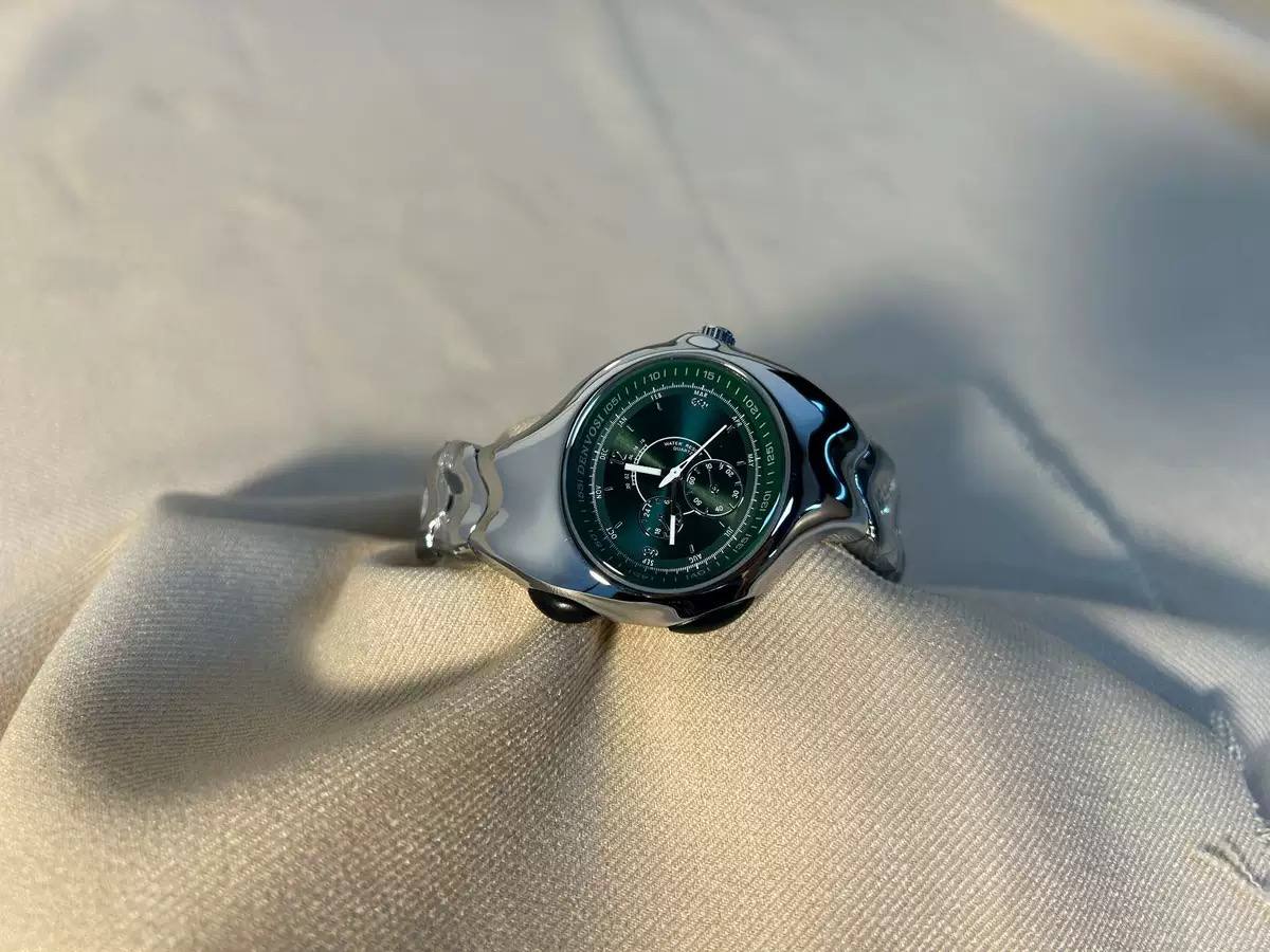 Y2K Non Mechanical Watch: Stylish Timepieces Redefined